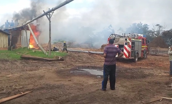 Fuerte explosión de caldera en TERPAR deja heridos en Coronel Oviedo - Noticiero Paraguay