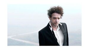Publican versión inédita de un clásico de Gustavo Cerati
