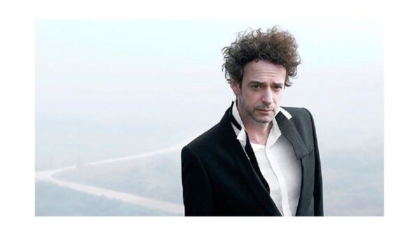 Publican versión inédita de un clásico de Gustavo Cerati