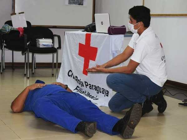 Sé parte de la Escuela de Primeros Auxilios de la Cruz Roja Filial Itapúa