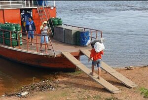Estibadores organizados aguardan mejores oportunidades