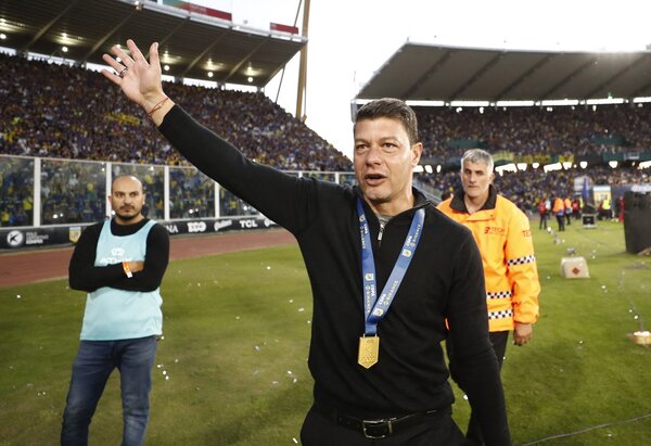 Ex DT de Boca Juniors contó que lo echaron en una estación de servicio | 1000 Noticias