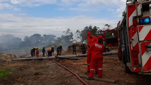 Así fue la explosión en fábrica de Coronel Oviedo