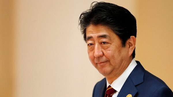 Asesinan de un disparo al ex primer ministro japonés Shinzo Abe durante un discurso
