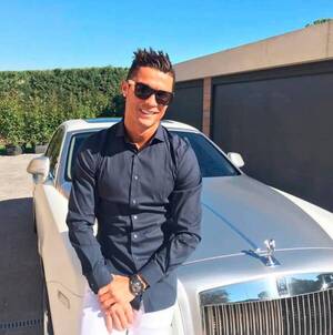 Crónica / Mirá qué le hicieron a uno de los autos de lujo de Cristiano Ronaldo