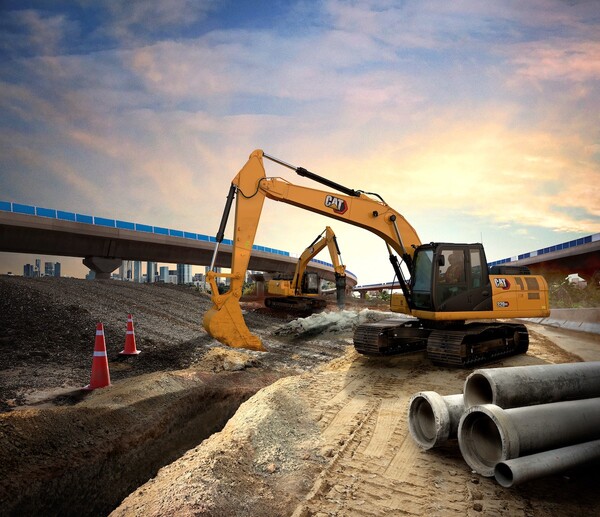 H. PETERSEN presenta la nueva EXCAVADORA 320GX