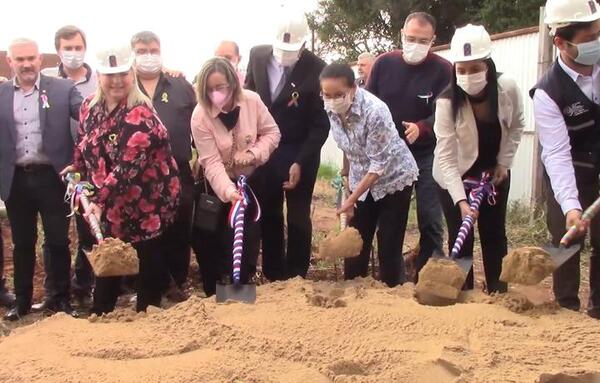 En Encarnación, dieron la palada inicial del nuevo Hospital Oncológico