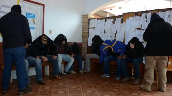 Caso Viviana: Tribunal condena a 15 años de cárcel a cinco ex agentes de la Senad