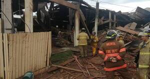 La Nación / Incendio en aserradero de Coronel Oviedo dejó cuatro heridos, uno en estado de gravedad