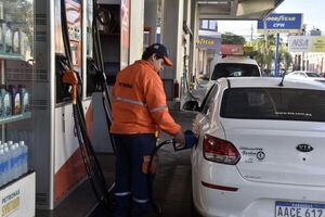 Caída del petróleo se debe mantener para que baje precio de combustibles - Nacionales - ABC Color
