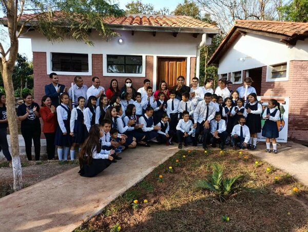 Municipalidad de Arroyito inaugura primera obra educativa
