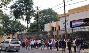 Permitirán uso de padrón nacional y reconocen concertación tras presión de la oposición