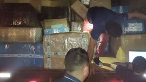 CDE: Transportadora robada cuatro veces recupera carga tras persecución con un detenido