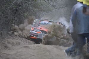 Itor Galeano, el más rápido de la penúltima especial de la Etapa 2 del Rally del Chaco - ABC Motor 360 - ABC Color