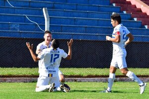 Diario HOY | Trinidense gana en Itapúa y mete presión en la cima de la Intermedia