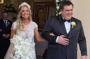 Reina de carnaval gua´i se casó con candidato a gobernador