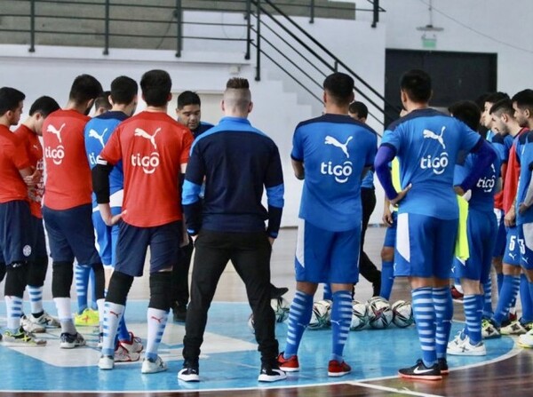 Los elegidos para los amistosos ante Argentina - APF