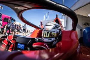 Crónica / Floja carrera de Joshua Duerksen en el circuito de Hungaroring en Hungría