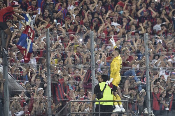 Conmebol aplica feroz multa a Cerro Porteño por el superclásico copero