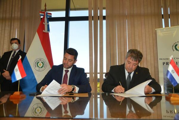 En Diputados revisarán 500 contrataciones supuestamente irregulares firmadas por Alliana - Política - ABC Color