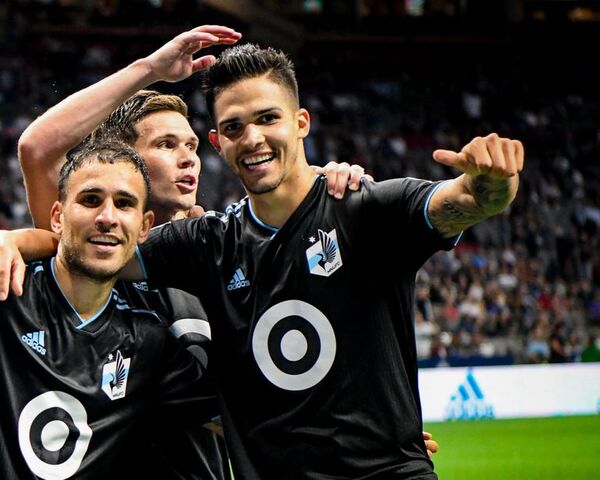 “Totín” Amarilla, Almirón y Enciso - Fútbol - ABC Color