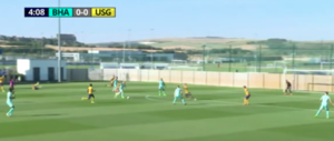 Versus / La curiosa acción que protagonizó Julio Enciso en su primer juego con Brighton - Paraguaype.com