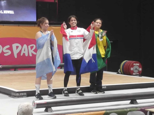 Del crossfit a la halterofilia: Violeta Fernández trajo oro para el país en Levantamiento de Pesas | Ñanduti