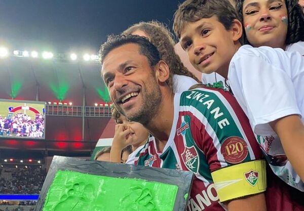 El delantero brasileño «Fred» le dijo adiós al fútbol a los 38 años