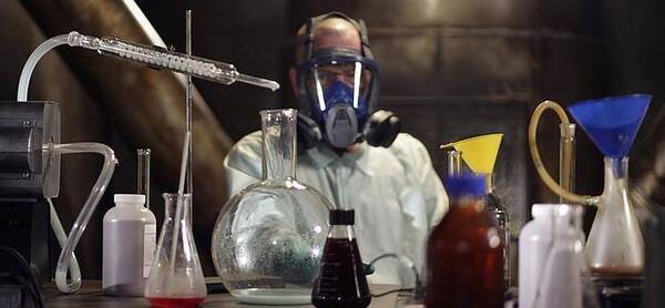 Crónica / Ni Walter White se animó a tanto: desmantelan red de remedios narcos