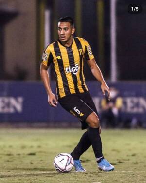 Crónica / ¿Un paraguayo por otro paraguayo en un club ruso?