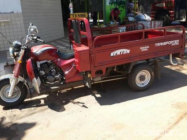 Pactaron compra de motocarro por Facebook y fueron asaltados - La Clave
