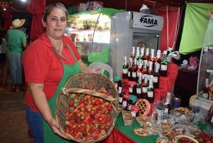 Exitoso primer fin de semana de la “Expo Frutilla 2022″ en Areguá - Nacionales - ABC Color
