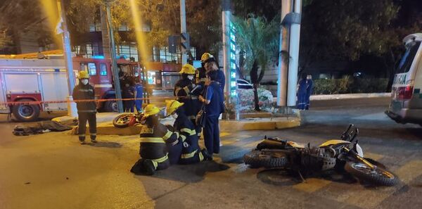 Colisión entre motociclistas deja un fallecido en Asunción - Policiales - ABC Color