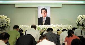 La Nación / Shinzo Abe será distinguido de forma póstuma con la máxima orden de Japón
