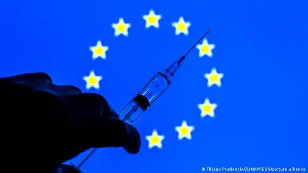 UE recomienda otra vacuna de refuerzo para mayores de 60 años