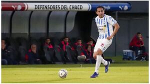 Osmar Molinas lleva su fútbol a la Chacarita