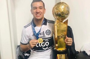 Versus / Después de cinco años y siete títulos Camacho deja Olimpia - Paraguaype.com