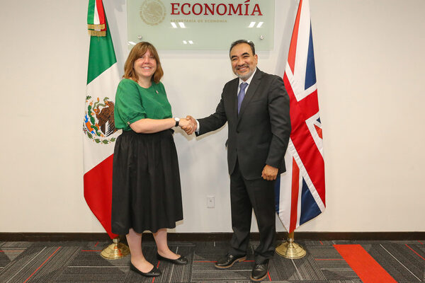 México y Reino Unido inician primera ronda para el tratado de libre comercio - MarketData