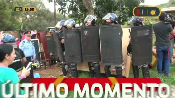 Incidentado desalojo en Ciudad del Este - C9N