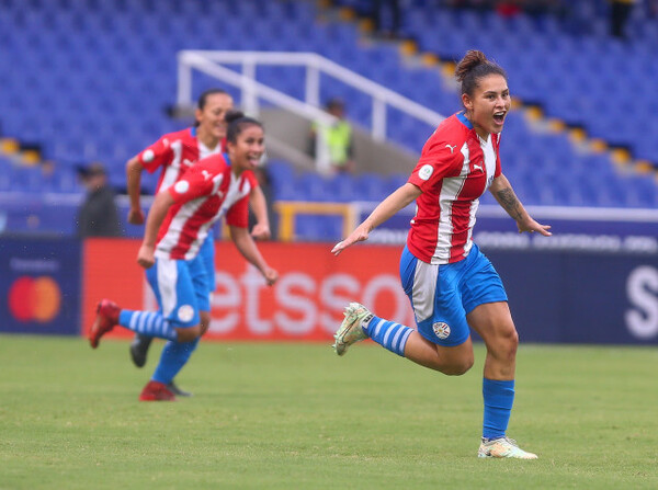 Gran victoria de la Albirroja Femenina en Cali - APF