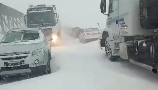 Chile: Violento temporal de nieve y viento dejó varadas a 400 personas - ADN Digital