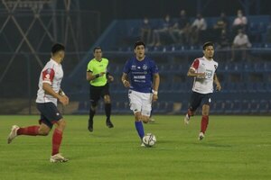 Versus / Diego "Mudo" Valdez, segundo refuerzo confirmado de Guaraní - Paraguaype.com