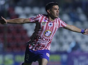 El Santo triunfa en el cierre del capítulo 16 - APF