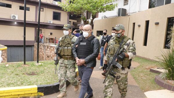Comparece ante justicia de EEUU brasileño extraditado por lavado de dinero del narco