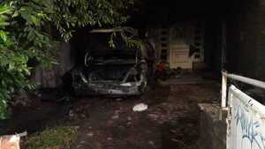 Diario HOY | Incendio en una vivienda abandonada de Asunción