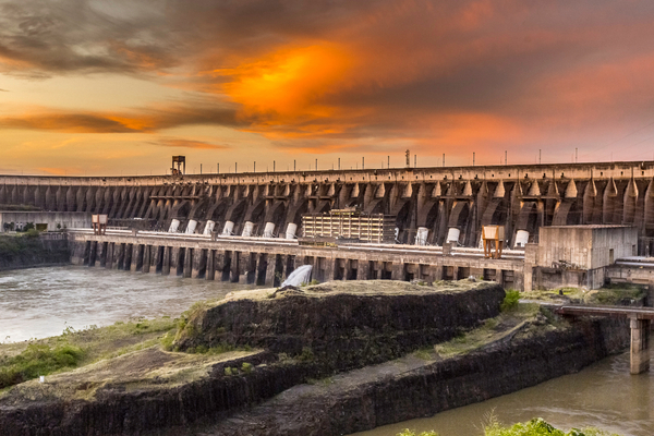 Itaipú ya no podrá generar energía en 200 años - El Independiente