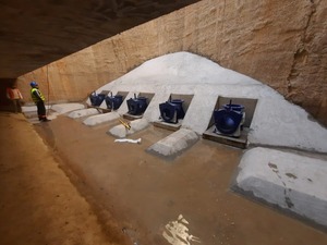 Instalan equipos electromecánicos en futura planta de tratamiento de aguas residuales para Asunción - .::Agencia IP::.
