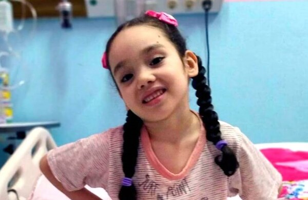Nahiara evoluciona sin complicaciones a 48 horas de la intervención - Noticiero Paraguay