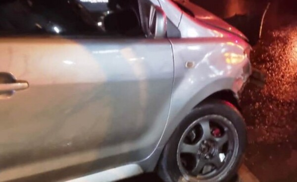 Cruzó semáforo en rojo y causó violento accidente sobre la Ruta PY07
