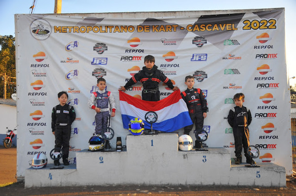 Paraguayo en lo más alto del Metropolitano de Karting de Cascavel - .::Agencia IP::.